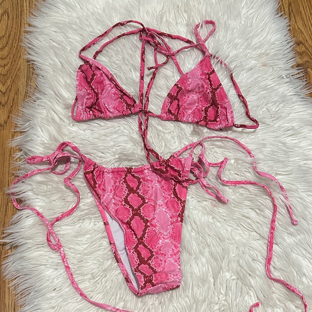 PrettyLittleThing Pink Snake Print Bikini